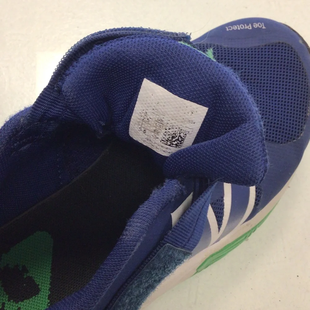 New Balance Kids Blue and Green Hook-and-Loop Sneakers